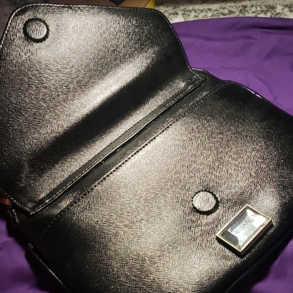 Bag - Picture 2 of 5